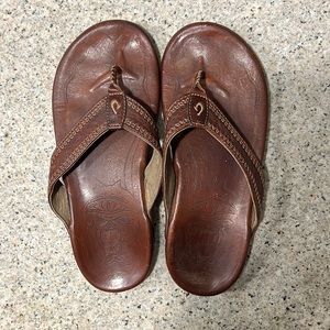 Olukai men’s leather sandals